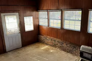 562 Johnstonville Rd, Barnesville, GA 30204 - Photo 5