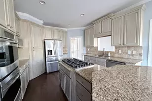 302 Beech Tree Hollow, Sugar Hill, GA 30518 - Photo 5