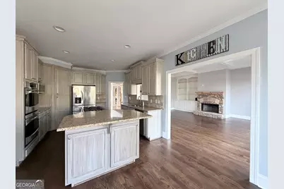 302 Beech Tree Hollow, Sugar Hill, GA 30518 - Photo 9