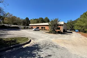250 Robinson Dr, Fayetteville, GA 30214 - Photo 1