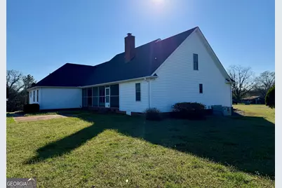 494 S Broad Street, Bowman, GA 30624 - Photo 11