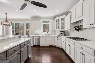 7530 Grand Reunion Drive, Hoschton, GA 30548 - Photo 3