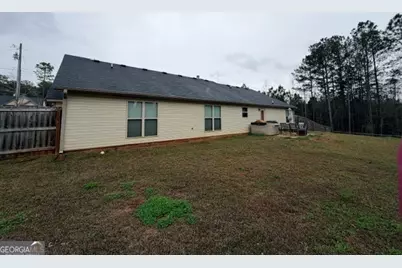 1683 Sara Hunter Lane NW, Milledgeville, GA 31061 - Photo 3