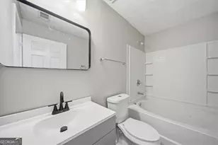 8201 Fairington Ridg Circle, Lithonia, GA 30038 - Photo 3