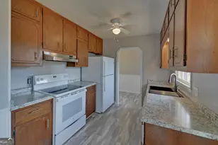 704 Skyline Dr, Toccoa, GA 30577 - Photo 13