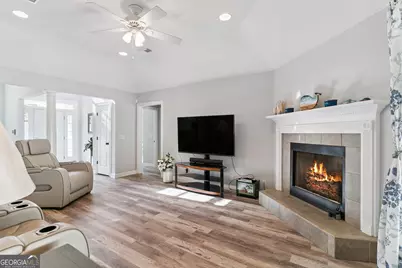 157 Country Walk Circle, Brunswick, GA 31525 - Photo 9