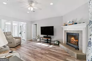 157 Country Walk Cir, Brunswick, GA 31525 - Photo 9