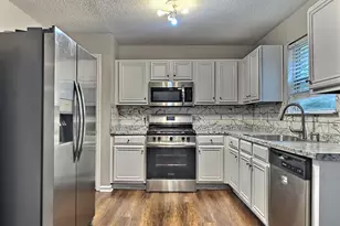 4214 Winston Cir, South Fulton, GA 30349 - Photo 9