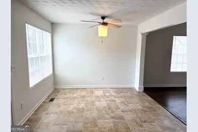 656 Sycamore Drive, Jonesboro, GA 30238 - Photo 9