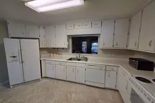 235 Monmouth Dr, Fayetteville, GA 30214 - Photo 7