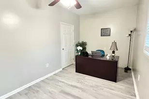 101 W Campbellton St, Fairburn, GA 30213 - Photo 1