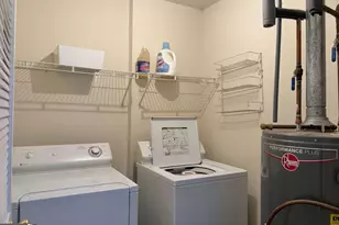 1040 Sunny Field Ct, Lawrenceville, GA 30043 - Photo 13