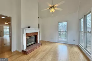 1040 Sunny Field Ct, Lawrenceville, GA 30043 - Photo 19