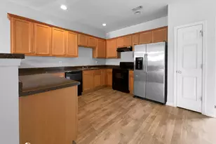 8450 Oakley Cir, Union City, GA 30291 - Photo 5