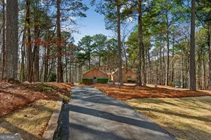 2005 Foxcroft Dr, Lagrange, GA 30240 - Photo 3