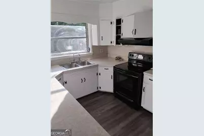 4076 Fairmont Street, Gainesville, GA 30506 - Photo 5