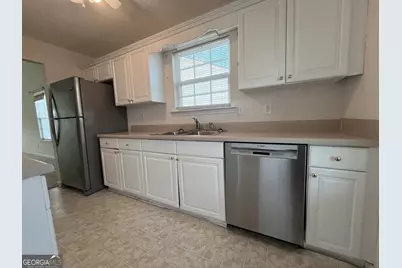 1769 Summerwoods Lane, Griffin, GA 30224 - Photo 9