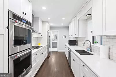 1257 Briar Hills Drive NE, Atlanta, GA 30306 - Photo 17