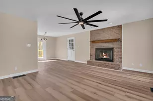 694 Lovers Ln, Toccoa, GA 30577 - Photo 3