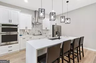 6960 Dockbridge Way, Stone Mountain, GA 30087 - Photo 19