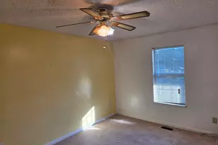 213 Lancelot Ln, Dublin, GA 31021 - Photo 11