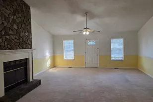 213 Lancelot Ln, Dublin, GA 31021 - Photo 3