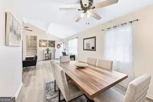 1426 Raintree Dr, Snellville, GA 30078 - Photo 15