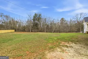 1429 Crumps Bridge Rd, Martin, GA 30557 - Photo 11