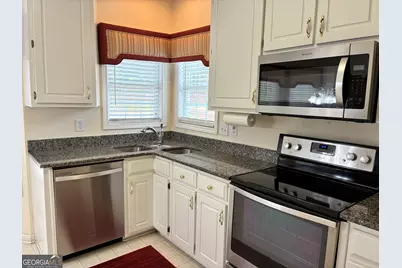 315 Emily Park, Fayetteville, GA 30215 - Photo 5