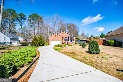 108 Hunter Way, Carrollton, GA 30116 - Photo 1