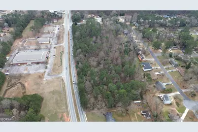2424 Rockbridge Road, Stone Mountain, GA 30087 - Photo 3
