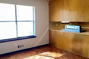 1032 Genny Ln, Riverdale, GA 30296 - Photo 3