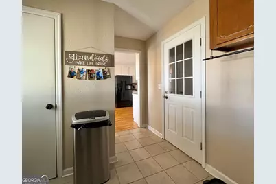 319 Greenbriar Drive, Byron, GA 31008 - Photo 11