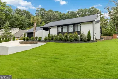 7025 Northgreen Drive, Sandy Springs, GA 30328 - Photo 3