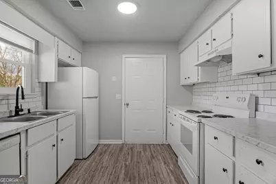 184 Sequoia Circle, Hinesville, GA 31313 - Photo 9