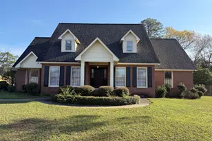 206 Ridge Cir, Dublin, GA 31021 - Photo 1