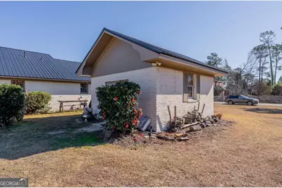 403 Rose Lane, Douglas, GA 31533 - Photo 9