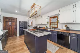 403 Rose Ln, Douglas, GA 31533 - Photo 23