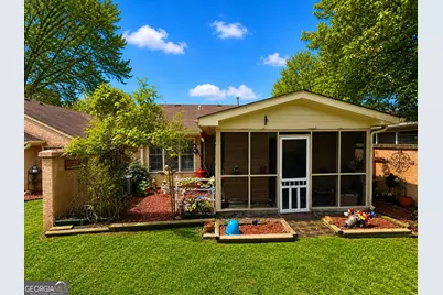 7159 Woodridge Lane, Union City, GA 30291 - Photo 5
