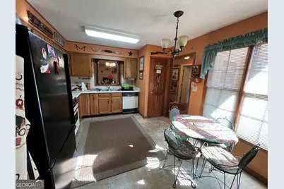 7159 Woodridge Lane, Union City, GA 30291 - Photo 17