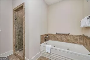 1015 Beachview Dr, Saint Simons, GA 31522 - Photo 9