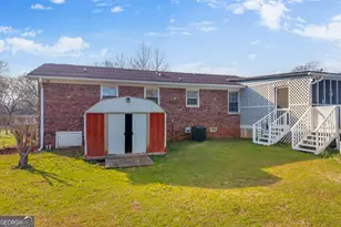 340 Floyd St, Royston, GA 30662 - Photo 9