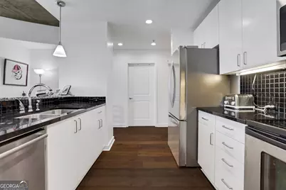 250 Pharr Road NE #APT 2005, Atlanta, GA 30305 - Photo 7