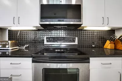 250 Pharr Road NE #APT 2005, Atlanta, GA 30305 - Photo 5