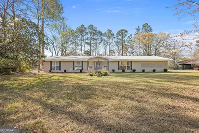 121 Glynn Street, Jesup, GA 31545 - Photo 1