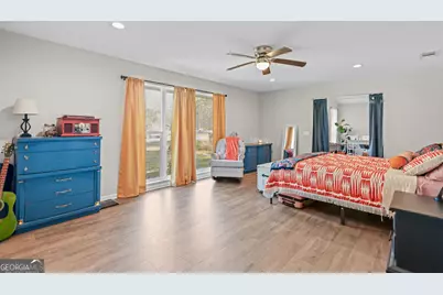 121 Glynn Street, Jesup, GA 31545 - Photo 9