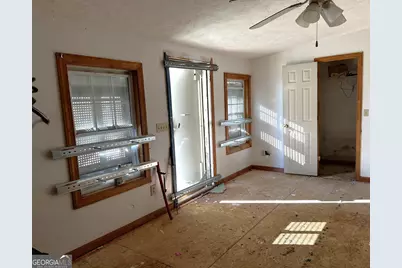 4256 Lindsey Drive, Decatur, GA 30035 - Photo 3