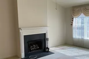 1015 Holly Dr, Gainesville, GA 30501 - Photo 5