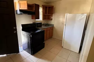 935 Slash Pine Rd, Forest Park, GA 30297 - Photo 7