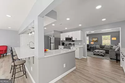 2878 Clearbrook Drive NE, Marietta, GA 30068 - Photo 11